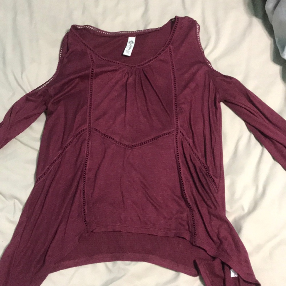 maroon shirt